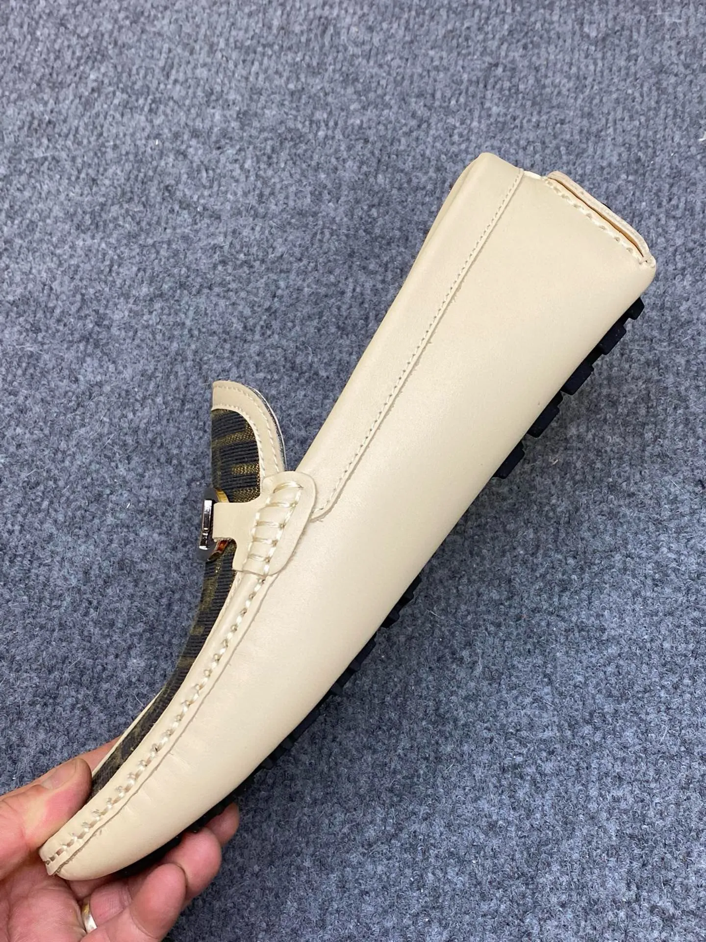 Men's Men's Shoes Men's Men's Shoes 💰700FENDI Fendi Men's Shoes are breathable and comfortable. Original development. Counters copy one to one. Imported cowhide. Niuri. 38 to 44. (can be ordered at 45.46. No returns or exchanges)